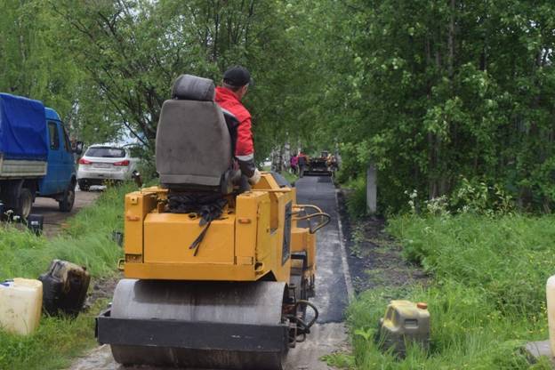 В с. Айкино в рамках программы «Комфортная городская среда» капитально отремонтировали ещё один участок тротуара вдоль ул.Центральная протяжённостью 105 погонных метров.